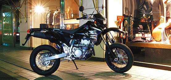 Новый мотоцикл Suzuki DR-Z400SM 2005 модельного года